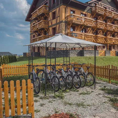 Tatragolf Mountain فندق 4*