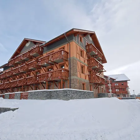 فندق Tatragolf Mountain